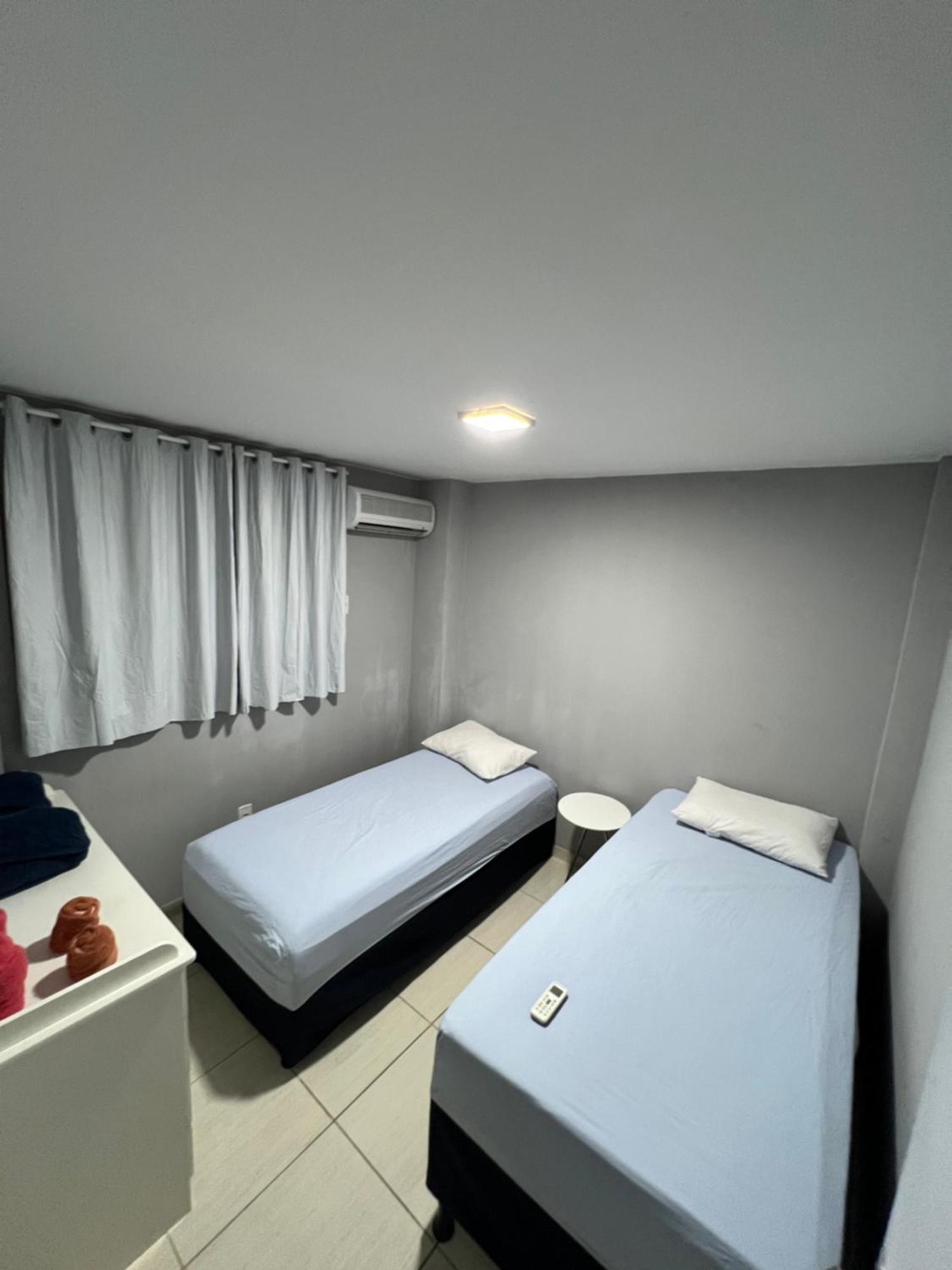 Apartment Em *